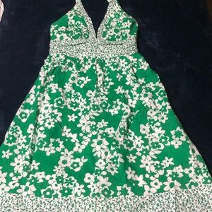 My Michelle 90s VINTAGE Green and White Floral Backless Dress